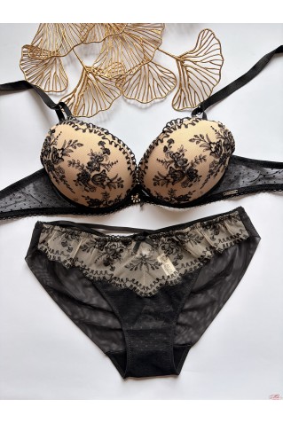 Кружевной комплект чашками с пуш-ап Balaloum 9452